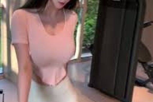 46岁凌潇肃：和姚晨离婚后娶唐一菲如今儿女双全成人生赢家