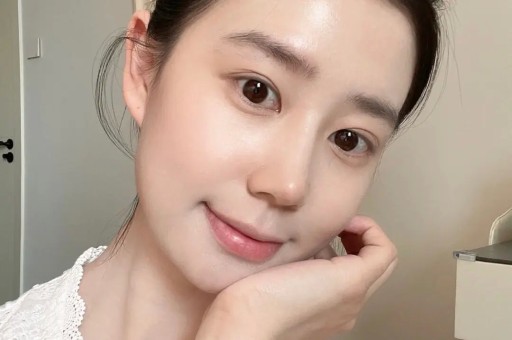 赵丽颖前经纪人曝黑料：她痛哭保证以后“不干那事儿”我才捧她